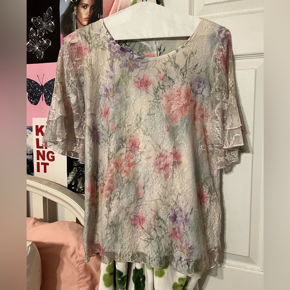 Floral Lace Top
